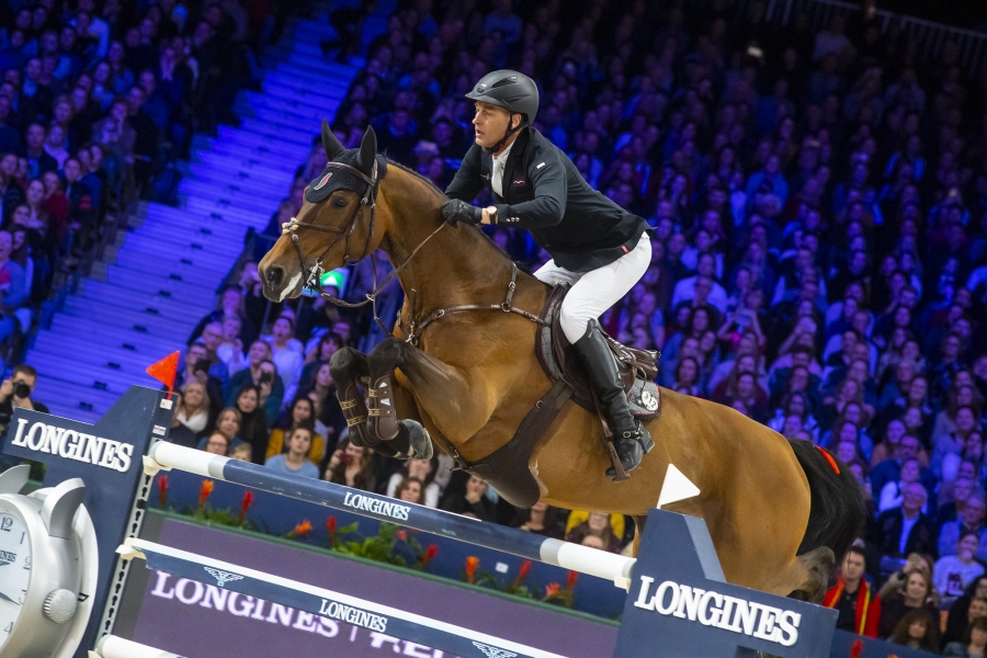 Marc Houtzager (NED) riding Sterrehof’s Dante - winners of the Longines FEI Jumping World Cup™ 2019-2020 Amsterdam (NED)   