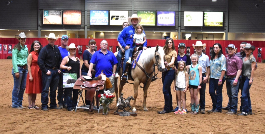 Casey Deary wins Tulsa Reining Classic Elementa Open Derby on Lonely At The Top