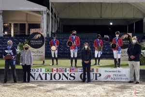 he winning Nations Cup U.S. team of Bliss Heers, Brian Moggre, Jessica Springsteen, and Lillie Keenan were joined by Chef d’Equipe Robert Ridland, Sandy Quinlan, Heidi Zorn, President of Premier Equestrian, and Mark Neihart, CEO of Premier Equestrian. © Sportfot